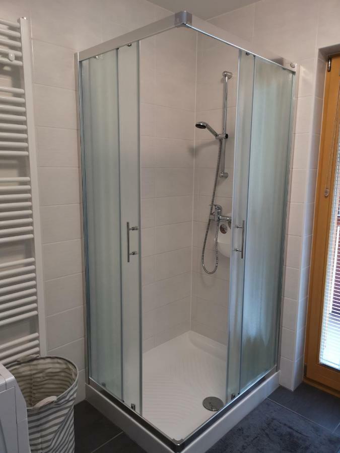 Apartma Lucijana Мойстрана Экстерьер фото